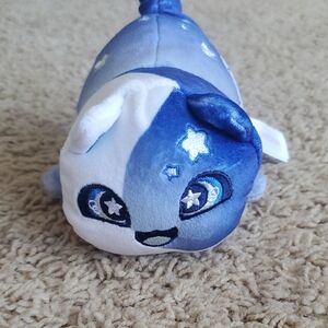 AMPHMAU Blue and White Plush Fish Toy